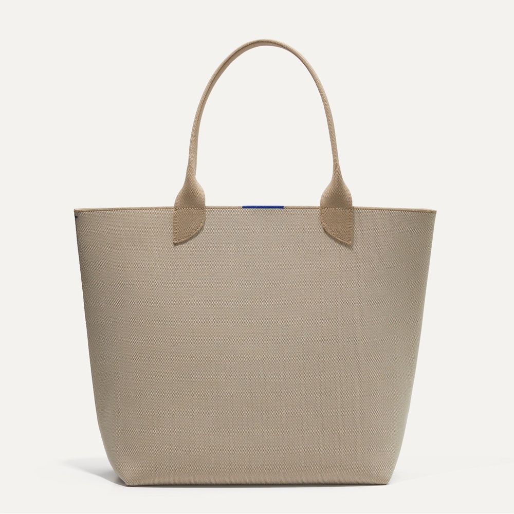 Rothy’s Lightweight Tote in Soft Sesame